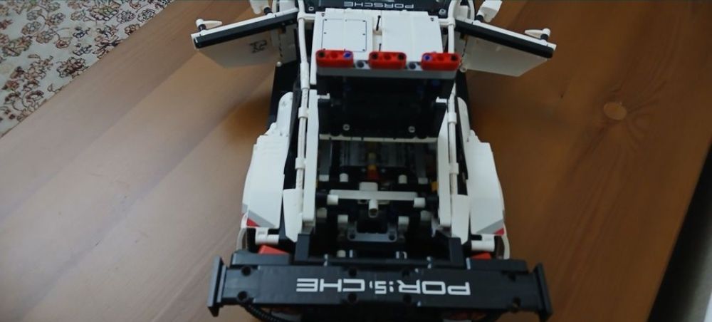 Продаётся лего порше911