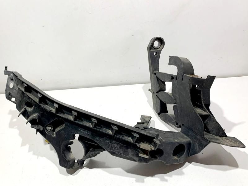 Suport far dreapta Audi A4 8K2, B8 Berlina 8K0805608R