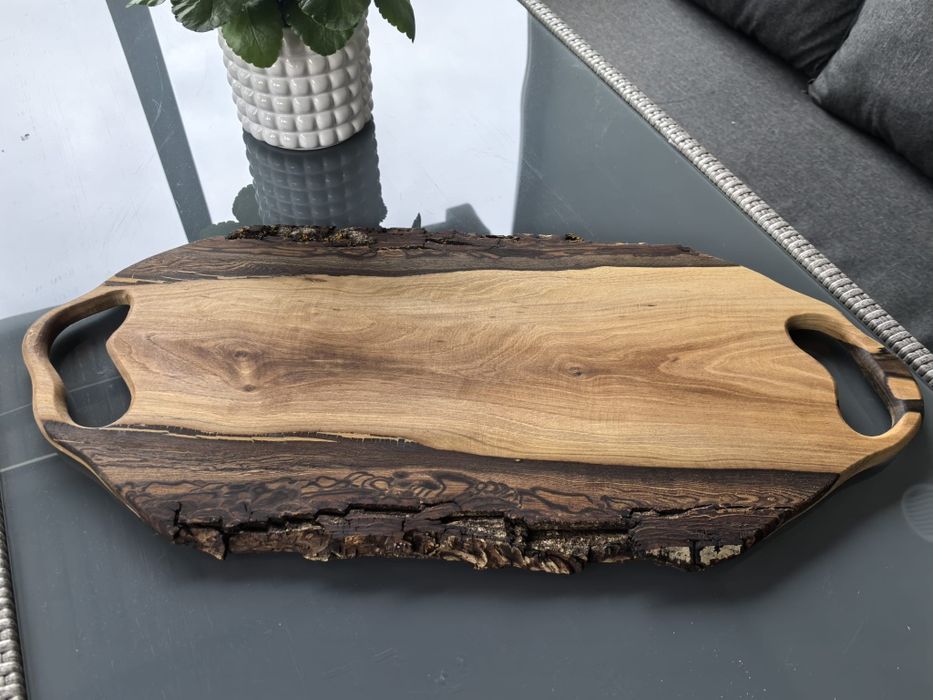 Tocătoare  și platouri din lemn de nuc și stejar