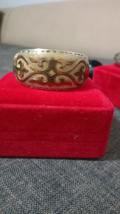 Продам новый серебряный блезик