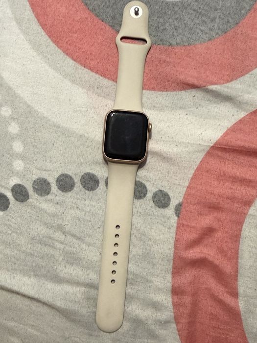 Смарт-часы Apple Watch SE S/M 40 мм