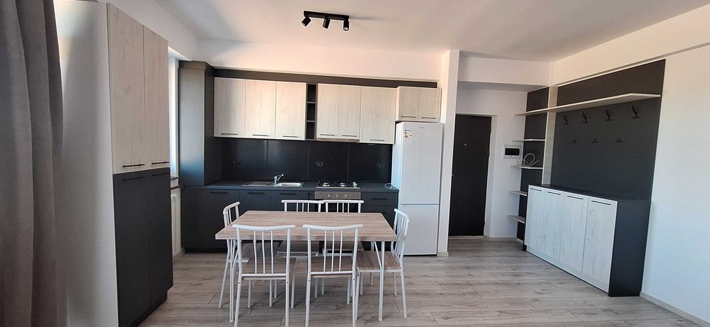 [INCHIRIERE] Apartament cu 2 camere,etajul 3 din 3 ;67 m2-str Fermelor!