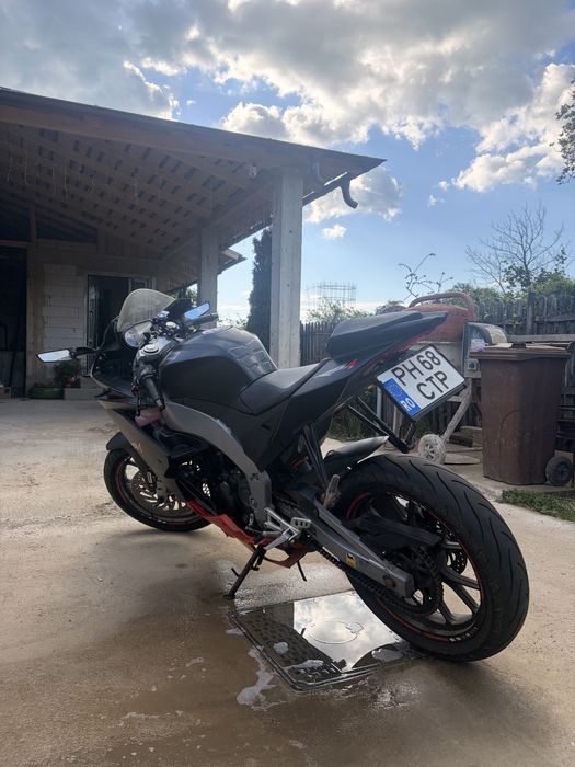 Aprilia rs4 125 2015