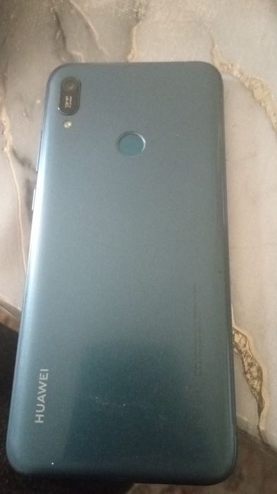Продам Хуавей Y 6
