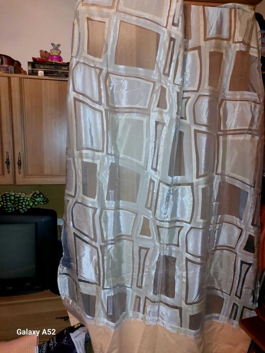 Продавам пердета