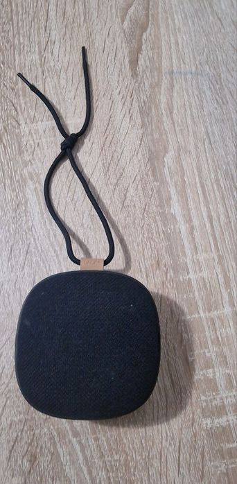 Vând boxă portabilă Bluetooth SACKit Go impecabilă