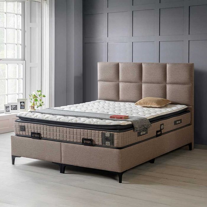 Тапицирани легла с метална конструкция!