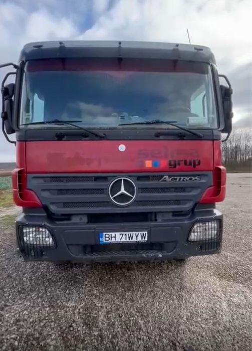 Mercedes-benz actros 8x4