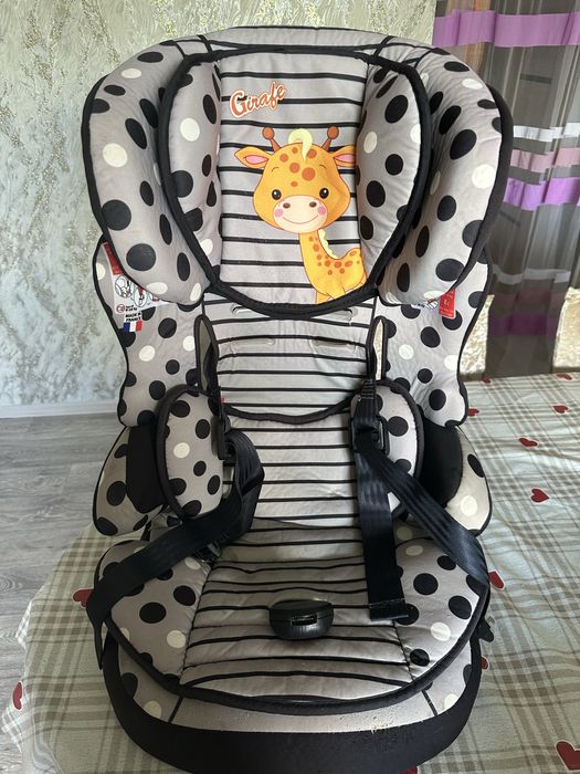 Продам автокресло детское 15000