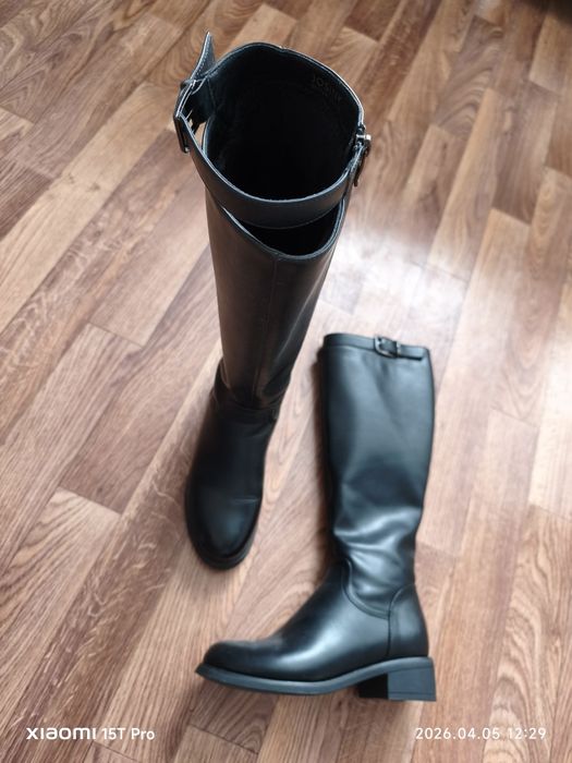 Продам сапоги новые