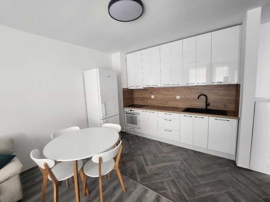 Дава се под наем Двустаен апартамент в София, Хладилника - 65 кв.м за 750 € - Снимка #1