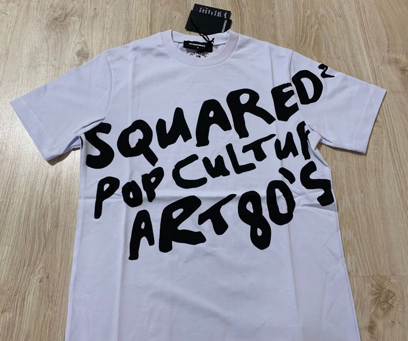 Нови мъжки тениски Dsquared D2 в черно и в бял цвят