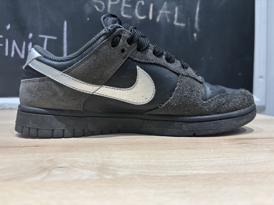 Nike dunk black metalic silver