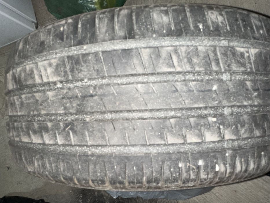 Set 4 anvelope de vara 235x45xr18 michelin+bravuris