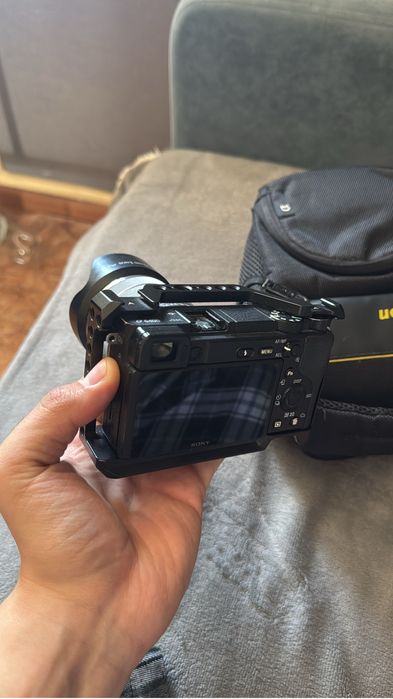 Sony a6400 kit 18-55 с клеткой