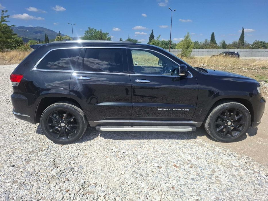 Jeep Grand Cherokee SUMMIT
