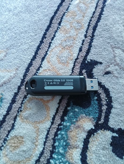 Fleshka 32 gb SandDisk