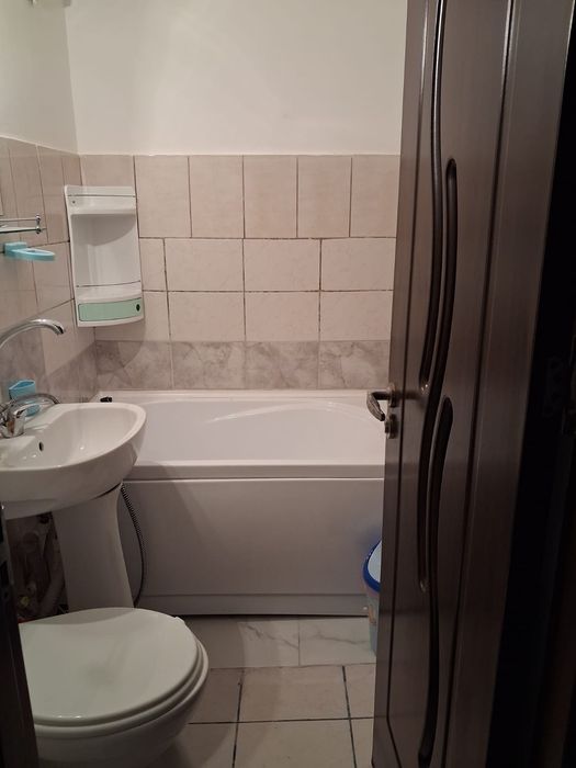Garsoniera de închiriat