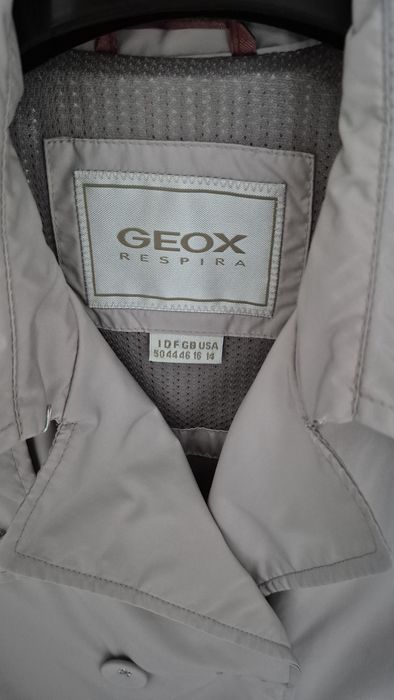Дамски шлифер на GEOX
