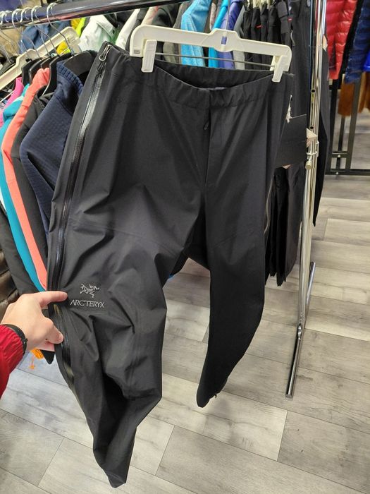 Arcteryx suprapantaloni Men L, impecabil, cod L4