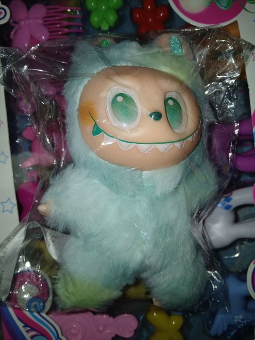 Распродажа! Новый.  Игрушки.  Лабубу