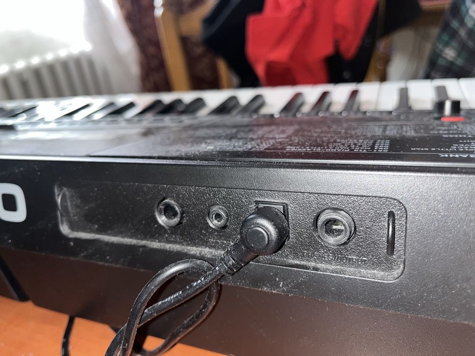 Синтезатор Casio CT-X700