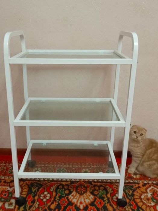 Med pomoshnitsa sotiladi