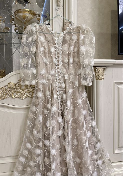 Платья свадебные  в хорошем состоянии