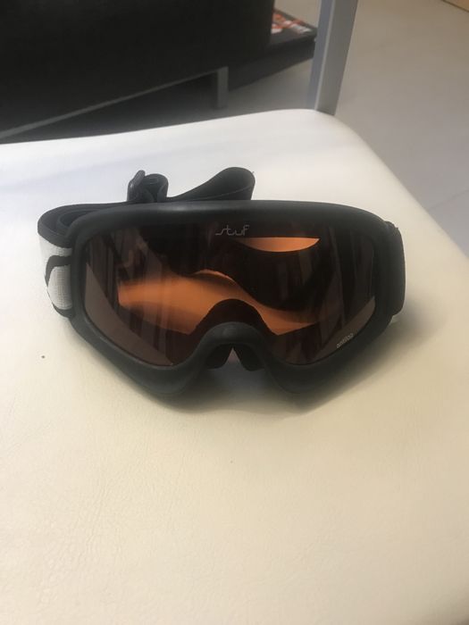 Детска ски каска и маска