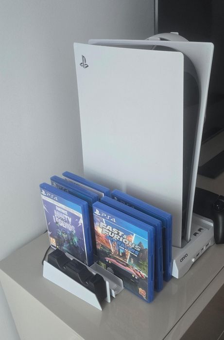 PS5 Disc + 1 Controller + Accesorii Complete | Ca Nou | Setup Full + 6 discuri SUPER OFERTĂ!