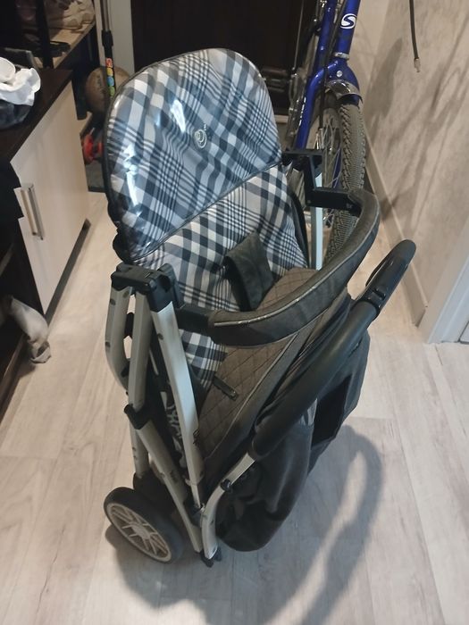 Продам детскую коляску