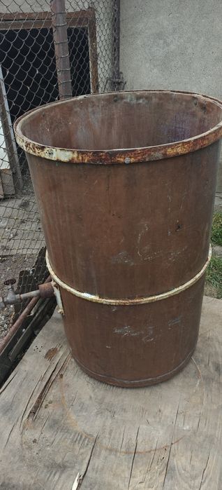 Vând 2 cazane de țuică 320l