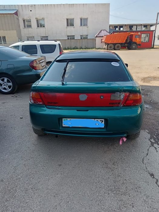Продам мазду 323