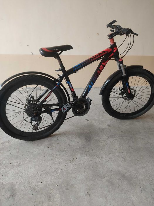 Велик хороший почти новый