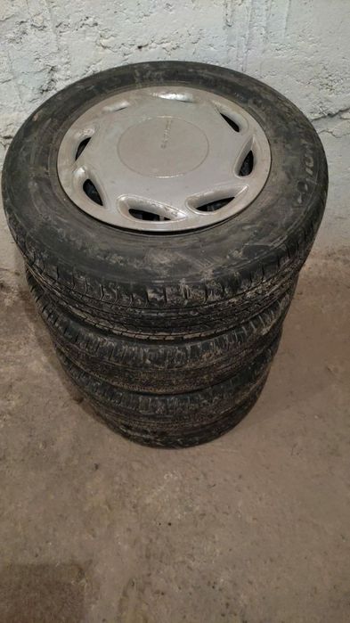 Продаю 4 балона на нексию (1)-(2)