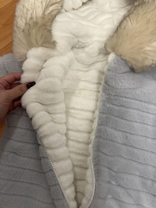 Продам эко шубку на девочку