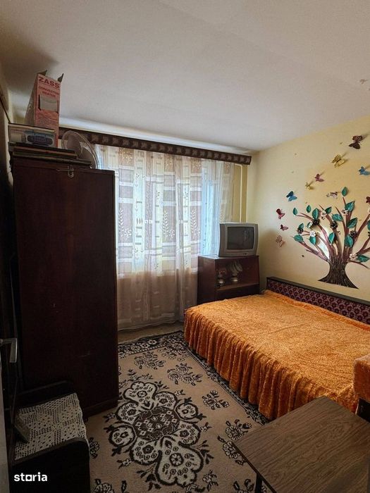 Apartament 2 camere, Craiovița Nouă, coloana de gaze