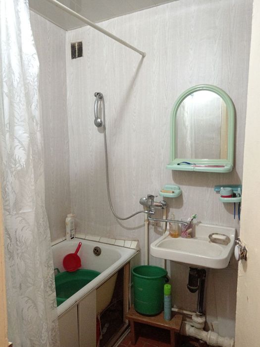 Продается двухкомнатная квартира Юнусабад  Шахристанская.