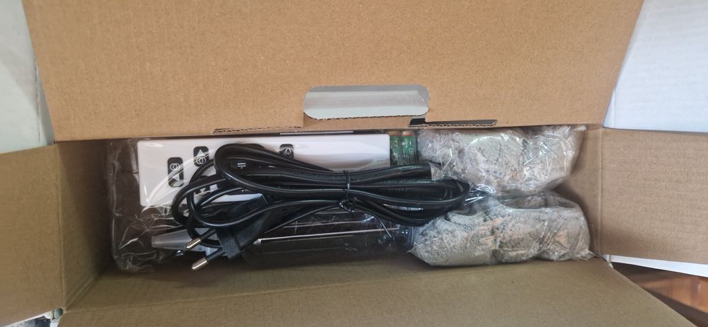 Мойщик окон робот