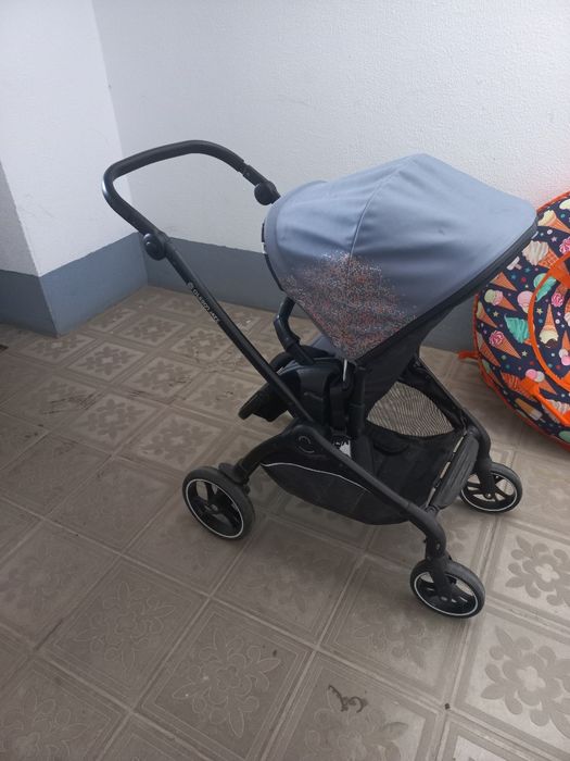 Продам коляску зима-лето!