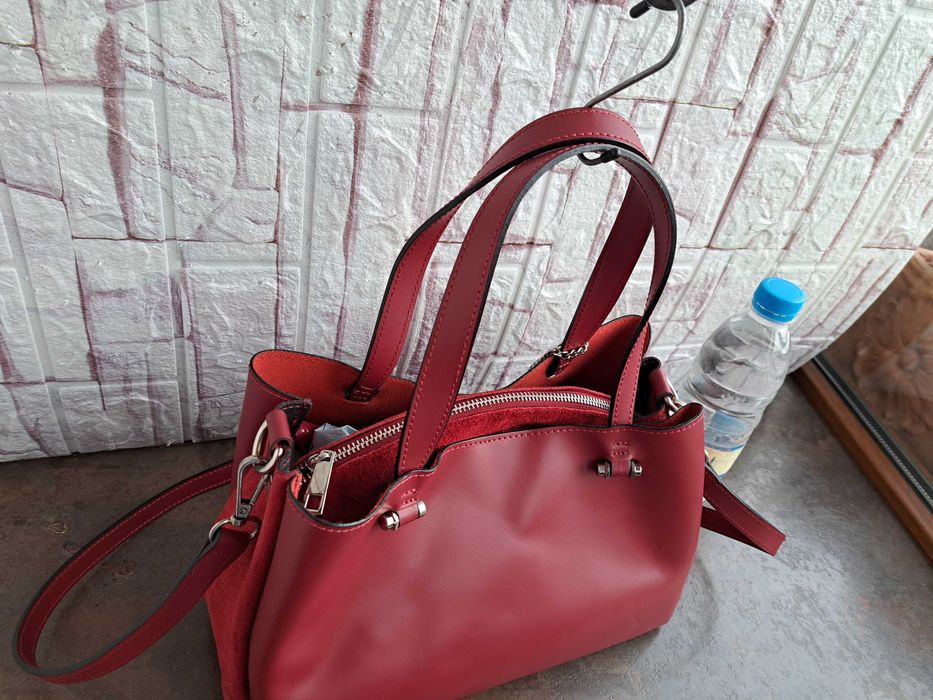 дамска чанта,малка червена чантичка-Нова!естествена кожа