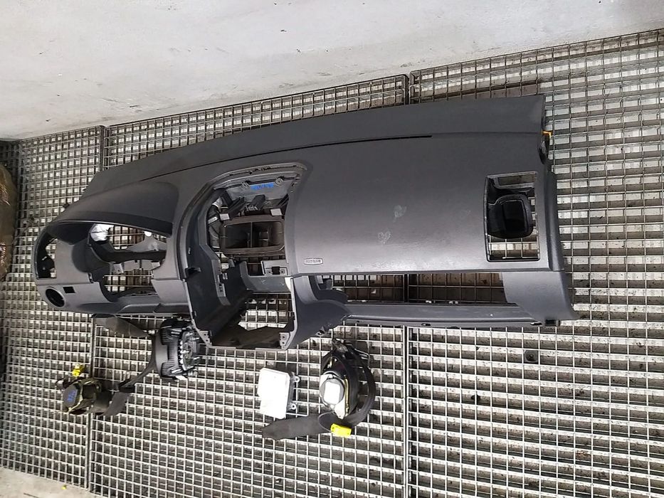 Kit plansa bord vw polo 9n 6q1857001dp 1c0909605k 6q0880201k