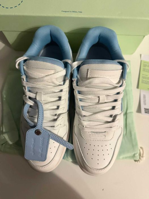 Off White Out of Office **41 PE STOC**