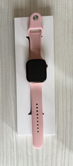 Спешно смарт часовник