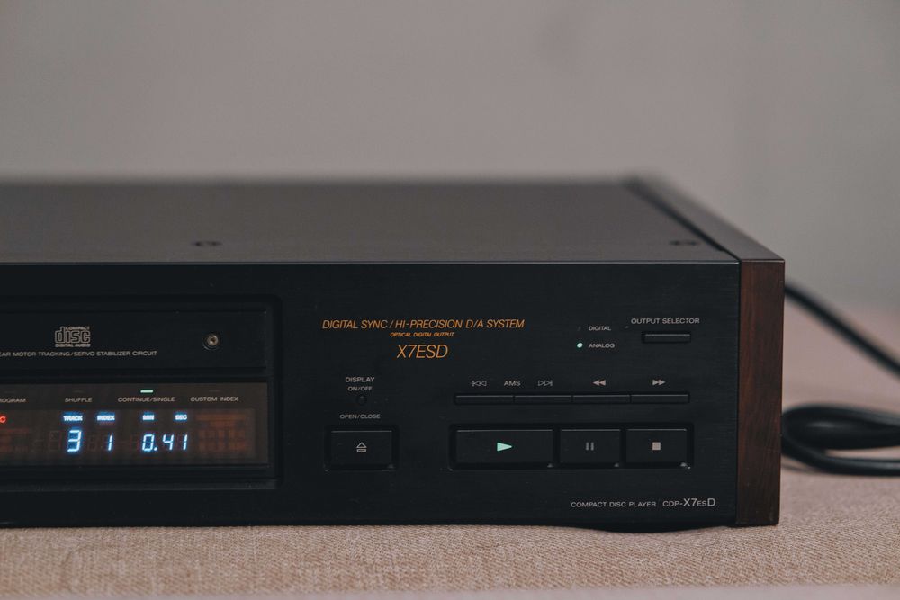 CD Player Sony CDP-X7ESD