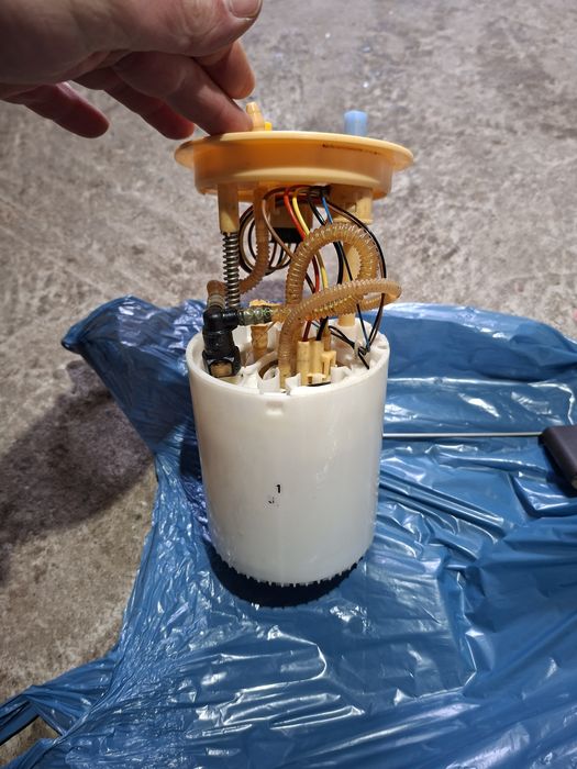 Pompa motorina (rezervor) seat audi vw skoda.