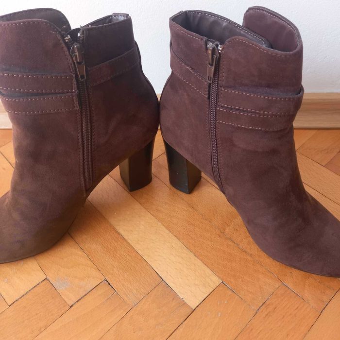 Дамски зимни обувки Sfera 38 номер