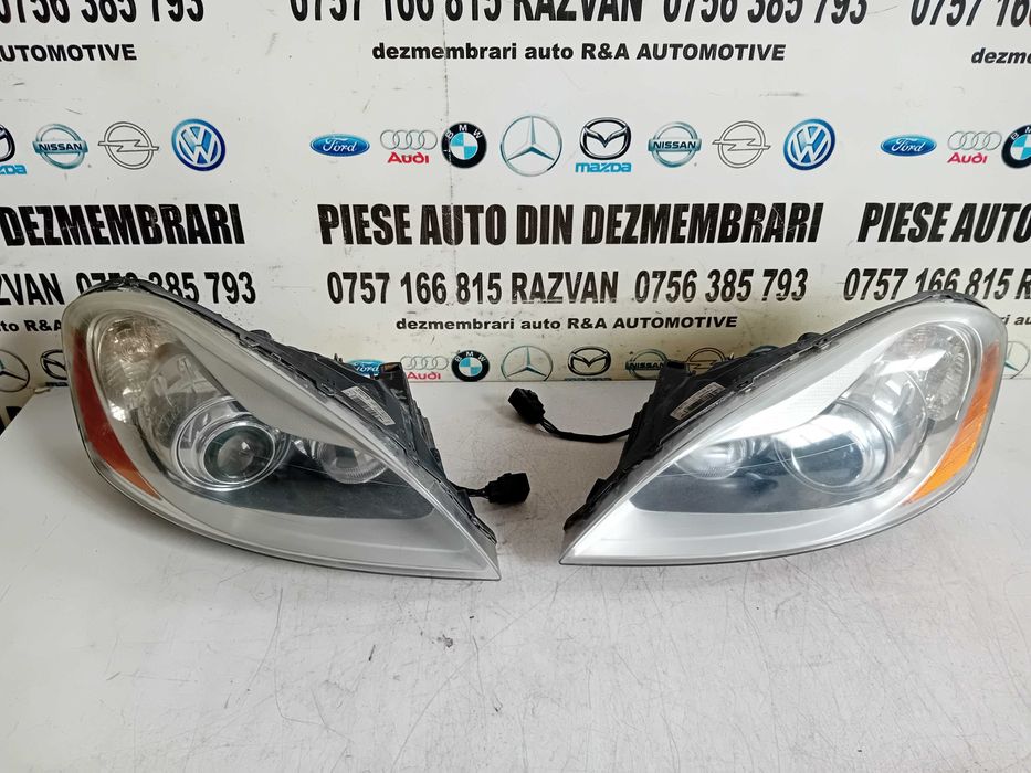 Faruri Far Stanga Dreapta Volvo XC60 Xenon Complete Originale RHD Cod 3076318 30763137 Intacte