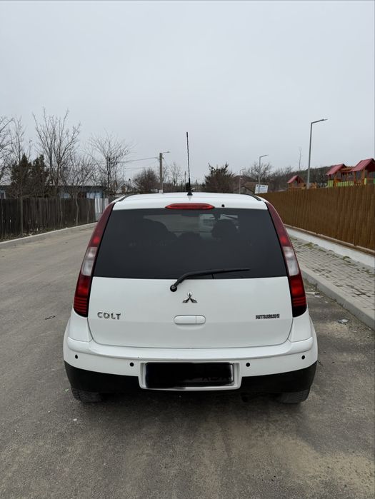 Vând Mitsubishi COLT