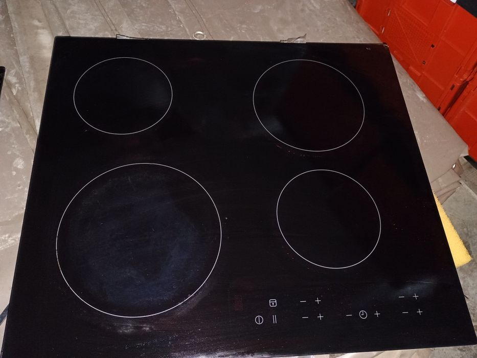 Стъклокерамични и Газови котлони за вграждане